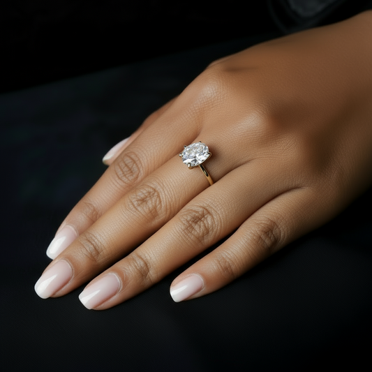 Éclat Éternel – Bague Ovale en Argent Sterling 925 & Zircone