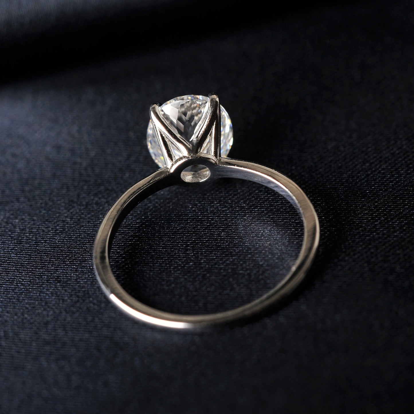 Éclat Éternel – Bague Ovale en Argent Sterling 925 & Zircone